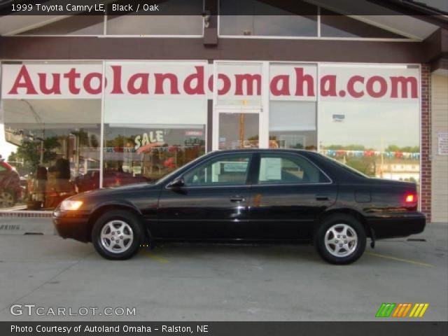 1999 Toyota Camry LE in Black