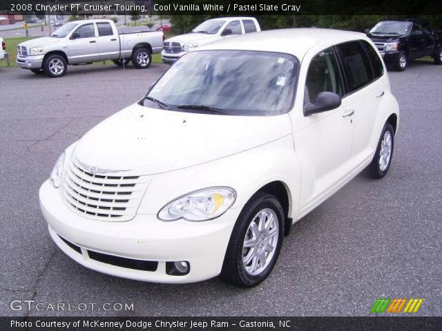 2008 Chrysler PT Cruiser Touring in Cool Vanilla White