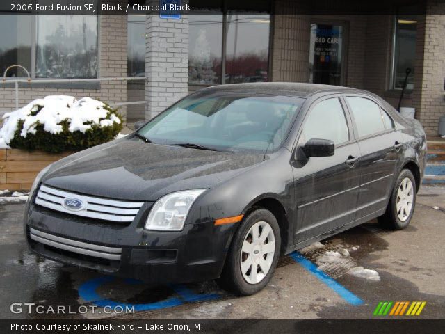 2006 Ford Fusion SE in Black