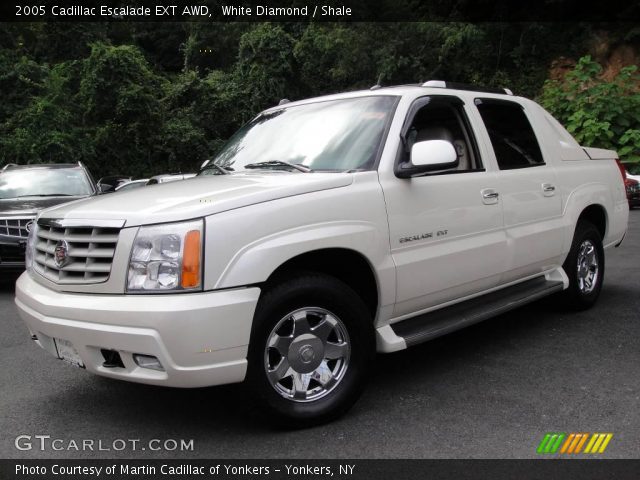 2005 Cadillac Escalade EXT AWD in White Diamond