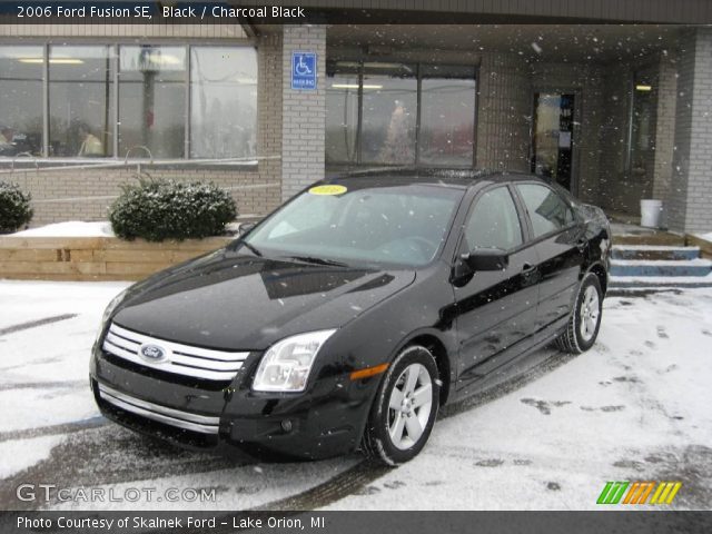 2006 Ford Fusion SE in Black