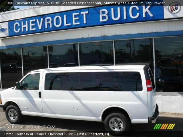 2006 Chevrolet Express LS 3500 Extended Passenger van in Summit White