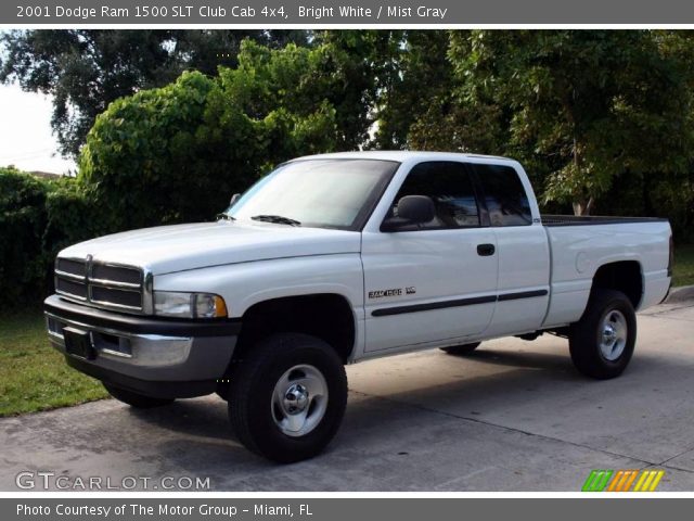 2001 Dodge Ram 1500 SLT Club Cab 4x4 in Bright White