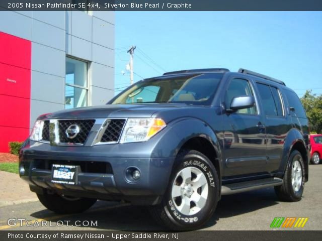 2005 Nissan Pathfinder SE 4x4 in Silverton Blue Pearl