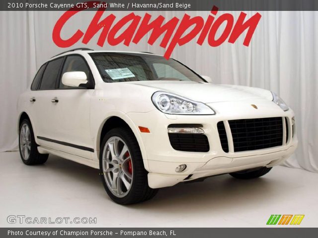 2010 Porsche Cayenne GTS in Sand White