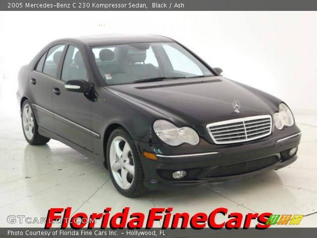 2005 Mercedes-Benz C 230 Kompressor Sedan in Black