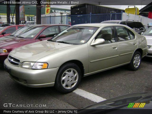 1999 Nissan Altima GXE in Champagne Metallic