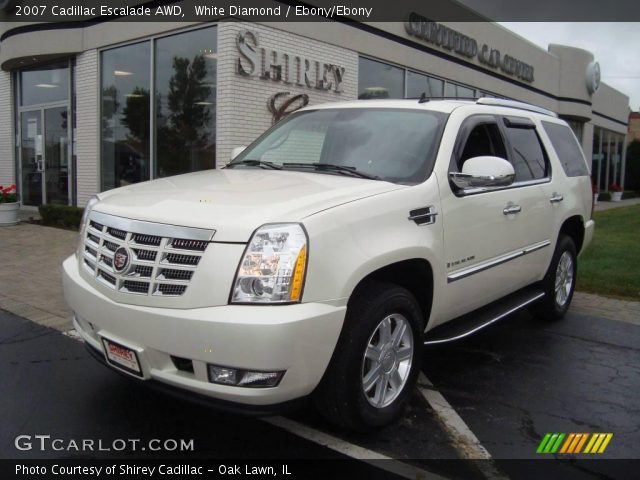 2007 Cadillac Escalade AWD in White Diamond