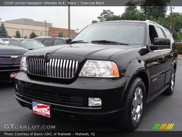 2006 Lincoln Navigator Ultimate 4x4 in Black