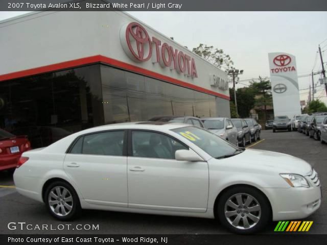2007 Toyota Avalon XLS in Blizzard White Pearl