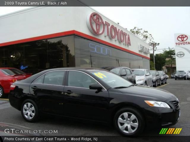 2009 Toyota Camry LE in Black