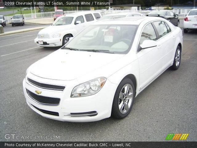 2009 Chevrolet Malibu LT Sedan in Summit White
