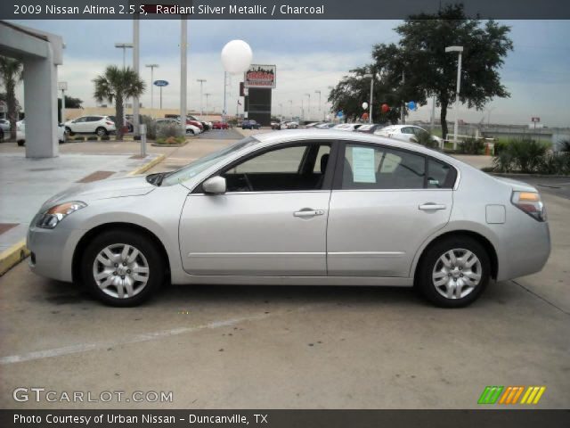 2009 Nissan Altima 2.5 S in Radiant Silver Metallic