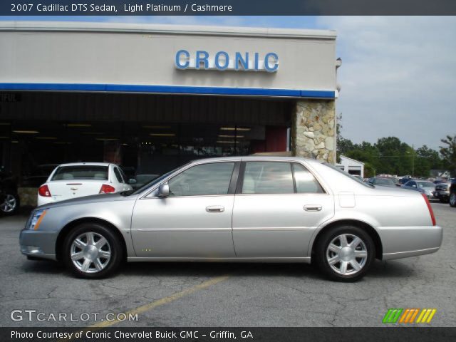 2007 Cadillac DTS Sedan in Light Platinum