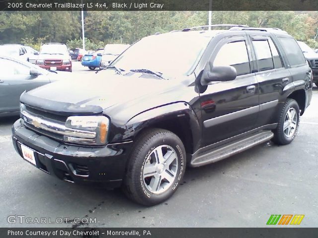2005 Chevrolet TrailBlazer LS 4x4 in Black