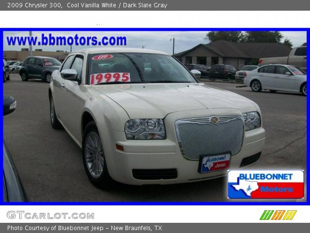 2009 Chrysler 300  in Cool Vanilla White