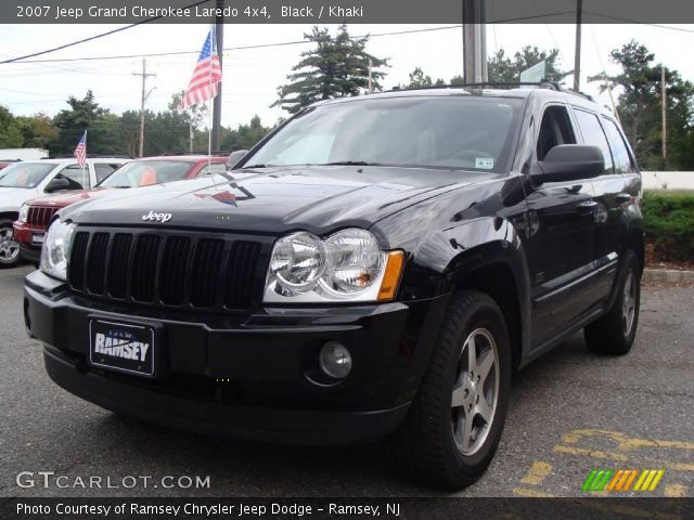 2007 Jeep Grand Cherokee Laredo 4x4 in Black