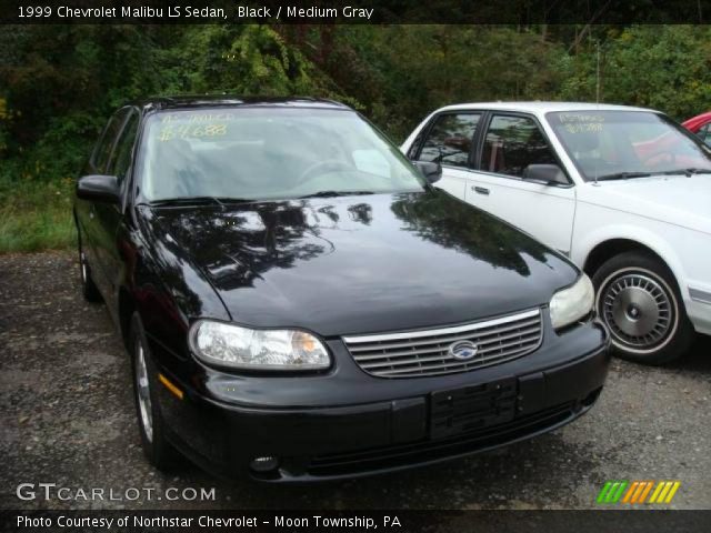 1999 Chevrolet Malibu LS Sedan in Black