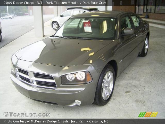 2009 Dodge Charger R/T in Dark Titanium Metallic