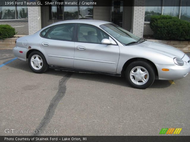 1996 Ford Taurus GL in Silver Frost Metallic