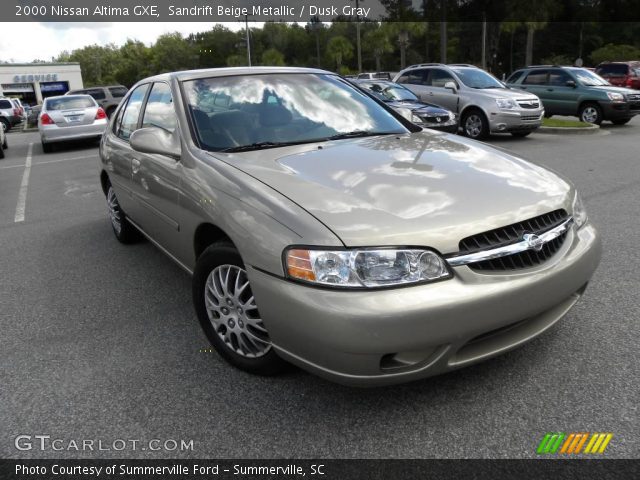 2000 Nissan Altima GXE in Sandrift Beige Metallic
