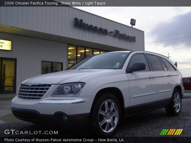 2006 Chrysler Pacifica Touring in Stone White