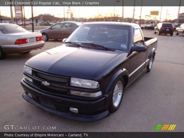 1999 Chevrolet S10 Regular Cab in Onyx Black