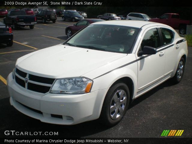 2009 Dodge Avenger SE in Stone White