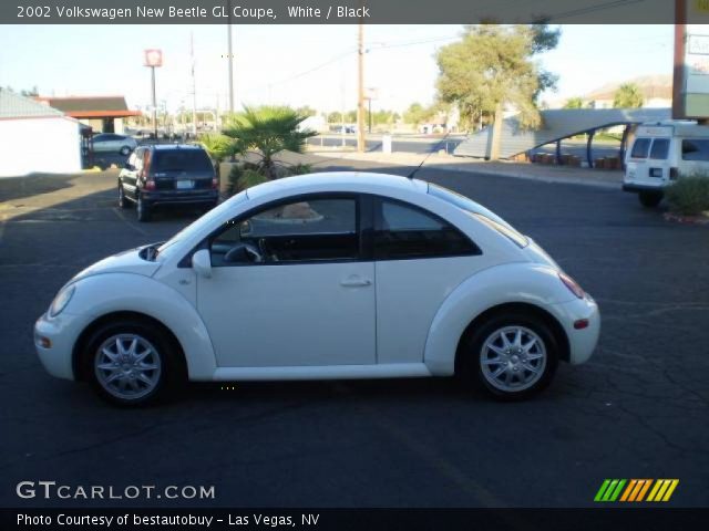 2002 Volkswagen New Beetle GL Coupe in White