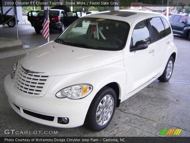 2009 Chrysler PT Cruiser Touring in Stone White