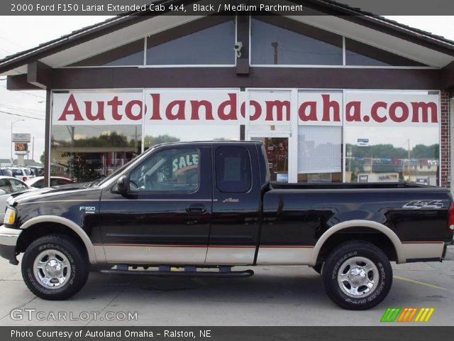 2000 Ford F150 Lariat Extended Cab 4x4 in Black