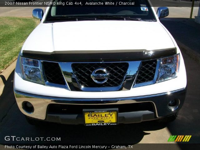 2007 Nissan Frontier NISMO King Cab 4x4 in Avalanche White