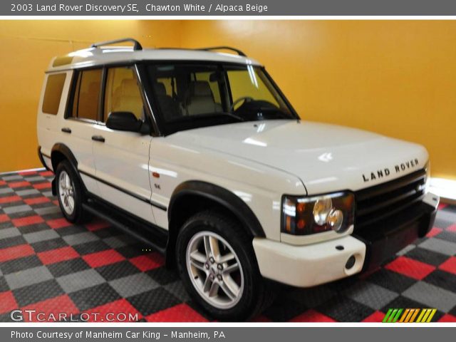 2003 Land Rover Discovery SE in Chawton White