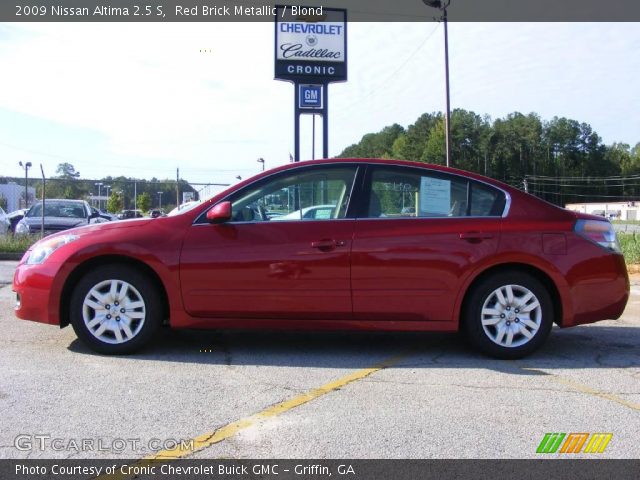 2009 Nissan Altima 2.5 S in Red Brick Metallic