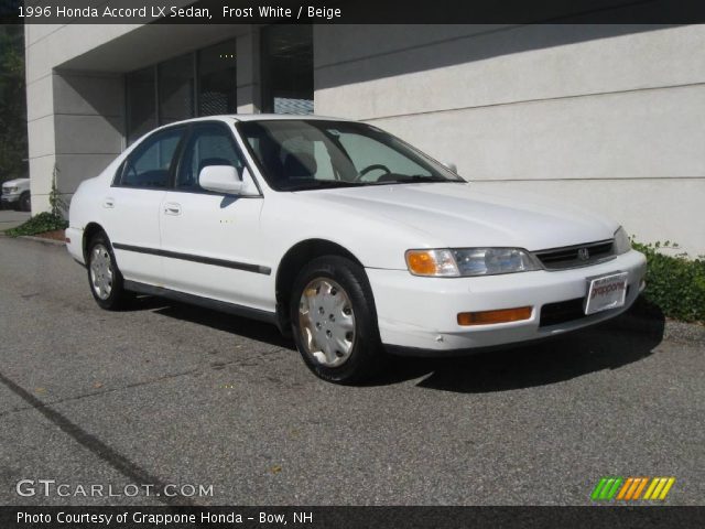 1996 Honda Accord LX Sedan in Frost White