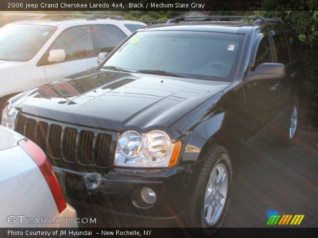 2006 Jeep Grand Cherokee Laredo 4x4 in Black