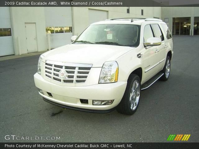 2009 Cadillac Escalade AWD in White Diamond