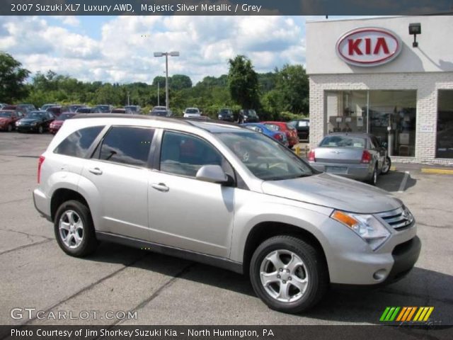 2007 Suzuki XL7 Luxury AWD in Majestic Silver Metallic