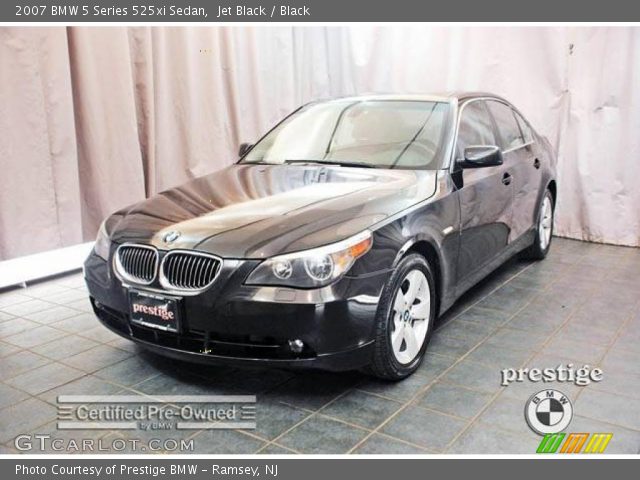 2007 BMW 5 Series 525xi Sedan in Jet Black