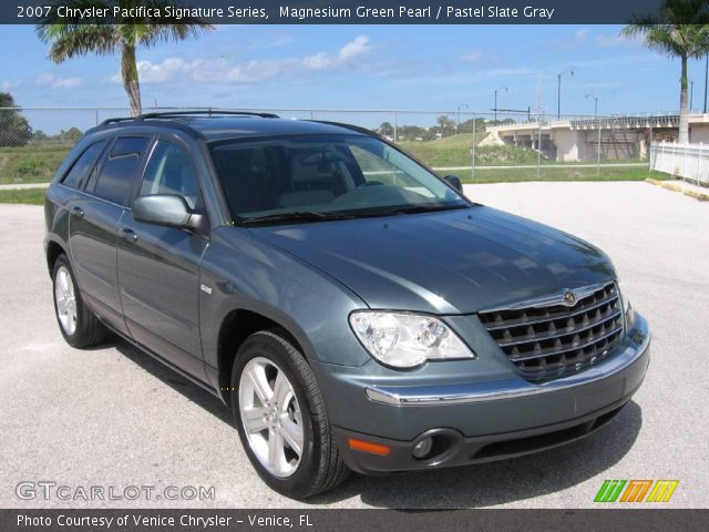 2007 Chrysler Pacifica Signature Series in Magnesium Green Pearl