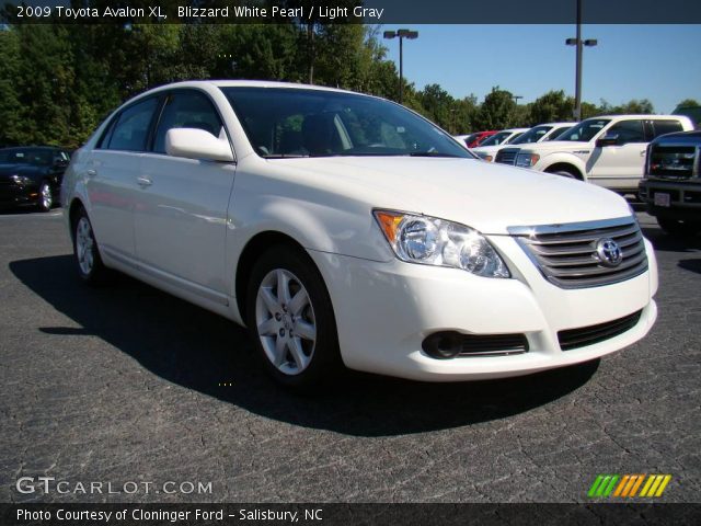 2009 Toyota Avalon XL in Blizzard White Pearl