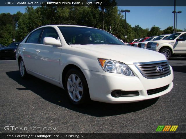 2009 Toyota Avalon XL in Blizzard White Pearl