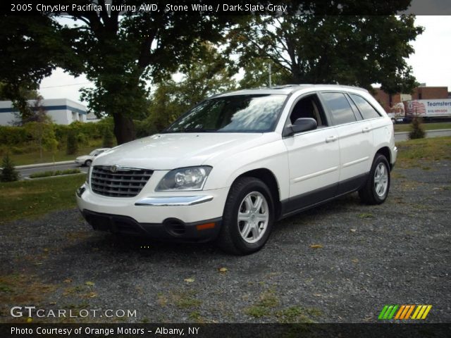 2005 Chrysler Pacifica Touring AWD in Stone White