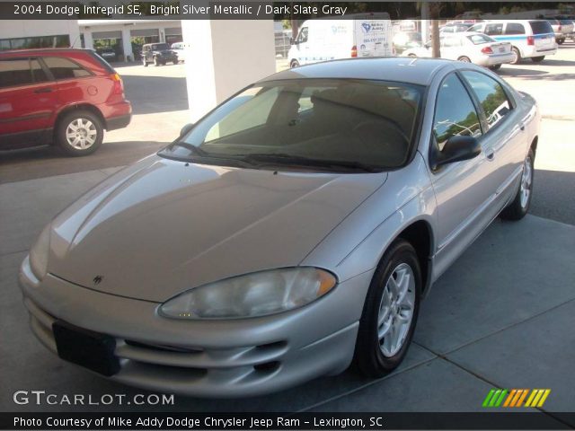 2004 Dodge Intrepid SE in Bright Silver Metallic
