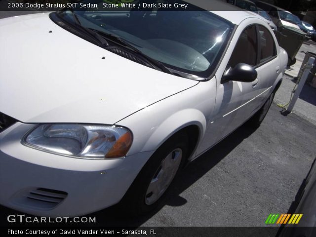2006 Dodge Stratus SXT Sedan in Stone White