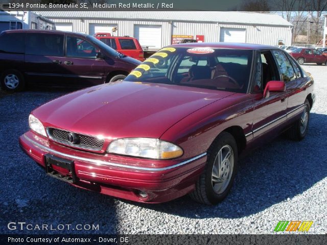 1994 Pontiac Bonneville SE in Medium Red Metallic