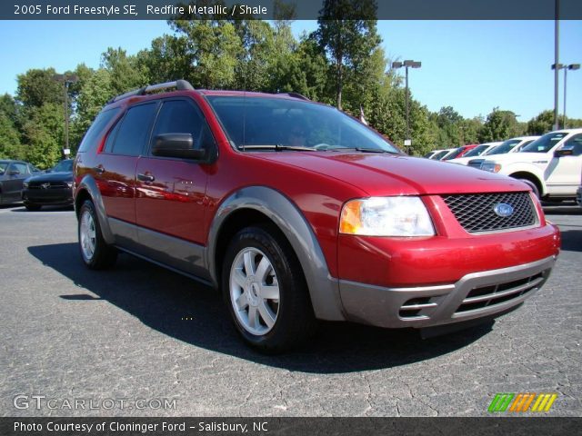2005 Ford Freestyle SE in Redfire Metallic