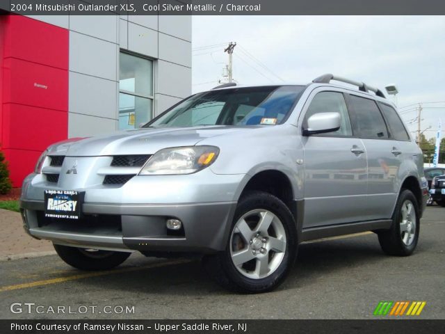 2004 Mitsubishi Outlander XLS in Cool Silver Metallic