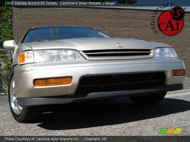 1995 Honda Accord EX Sedan in Cashmere Silver Metallic
