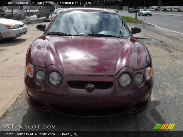 2000 Hyundai Tiburon Coupe in Cardinal Red